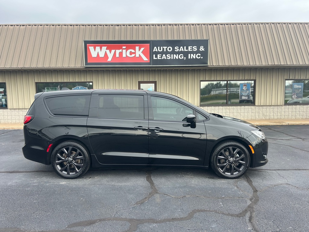 2018 CHRYSLER PACIFICA
