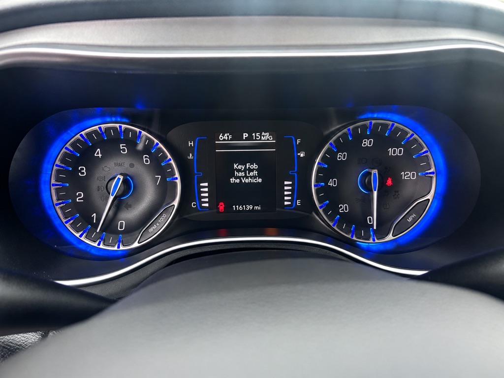 Photo 21 of this CHRYSLER PACIFICA