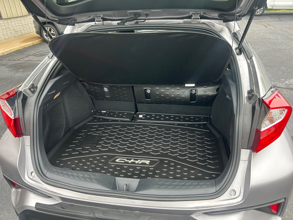 Photo 10 of this TOYOTA C-HR