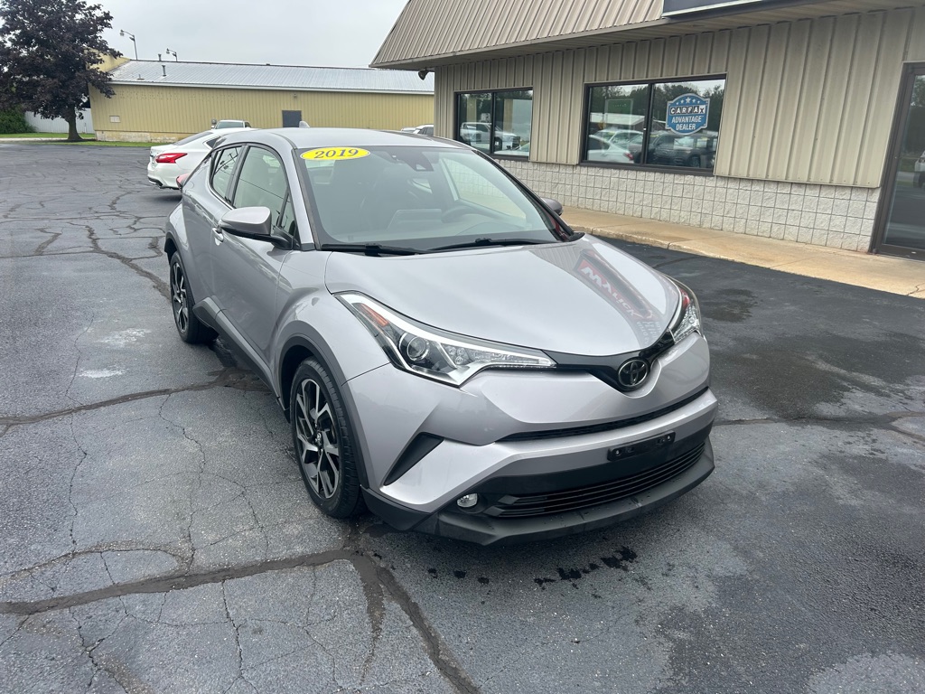 Photo 2 of this TOYOTA C-HR