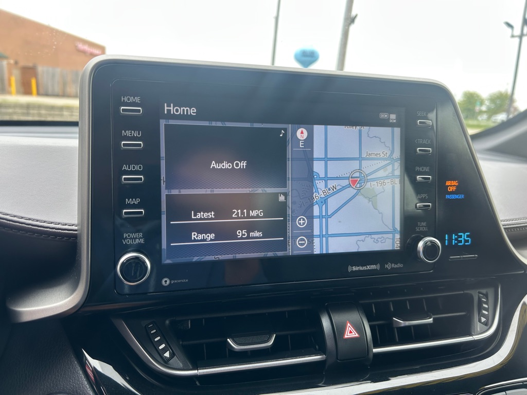 Photo 22 of this TOYOTA C-HR