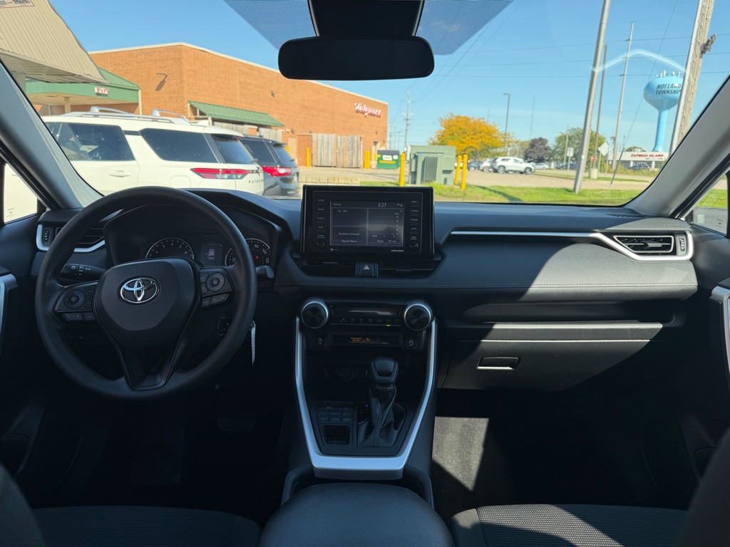 Photo 12 of this TOYOTA RAV4