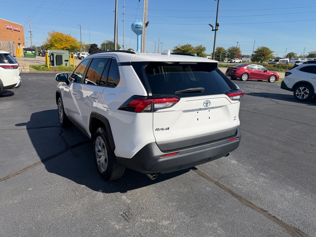 Photo 5 of this TOYOTA RAV4