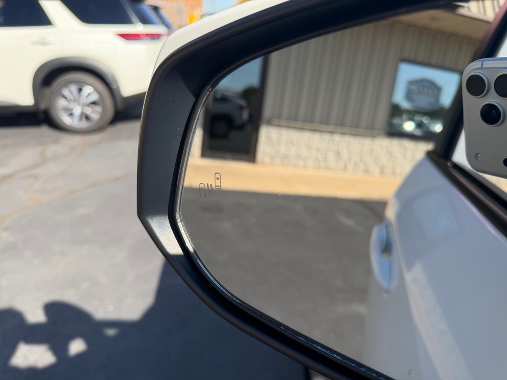 Photo 15 of this TOYOTA RAV4