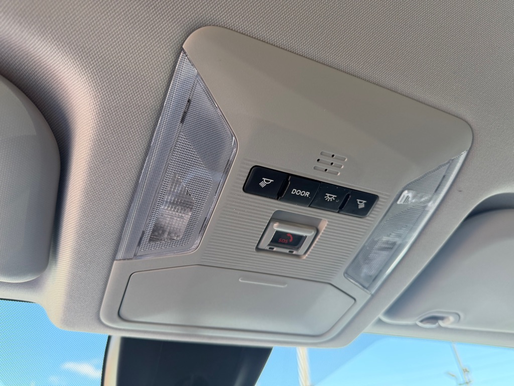 Photo 24 of this TOYOTA RAV4