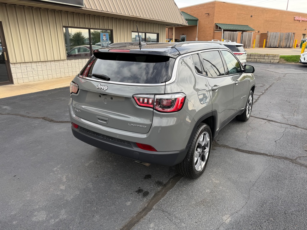 Photo 6 of this JEEP COMPASS