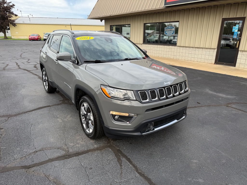 Photo 2 of this JEEP COMPASS