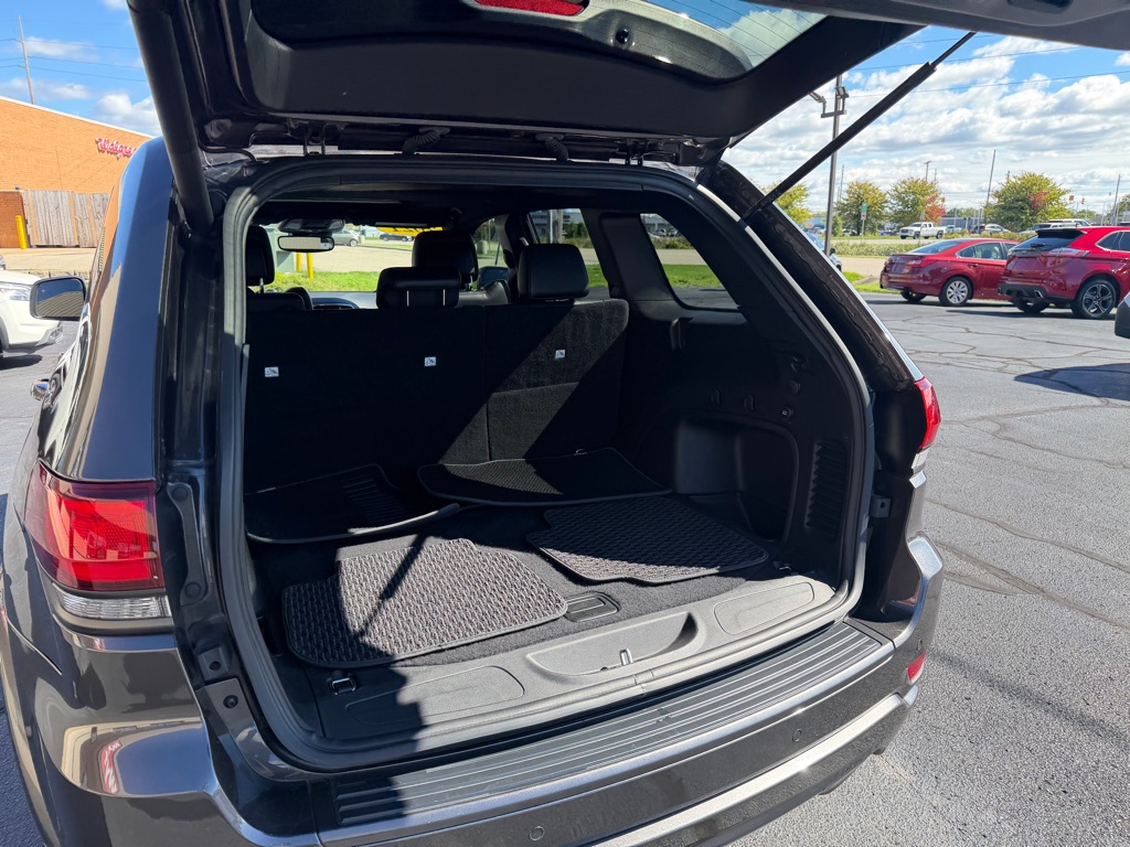Photo 10 of this JEEP GRAND CHEROKEE