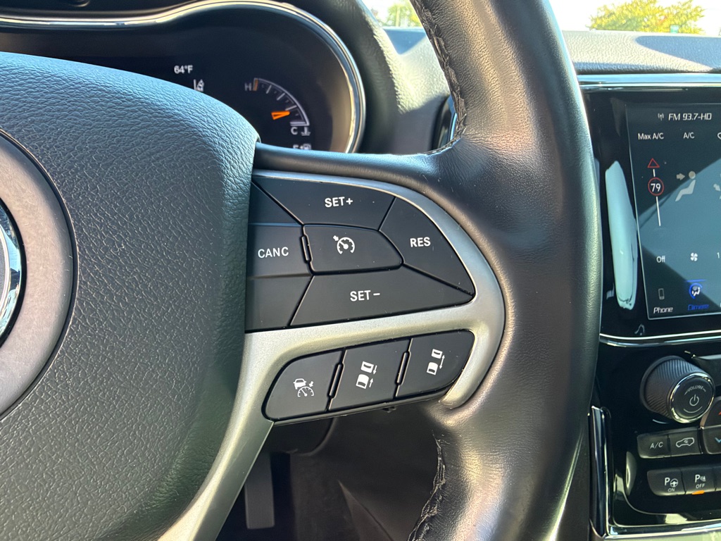 Photo 21 of this JEEP GRAND CHEROKEE
