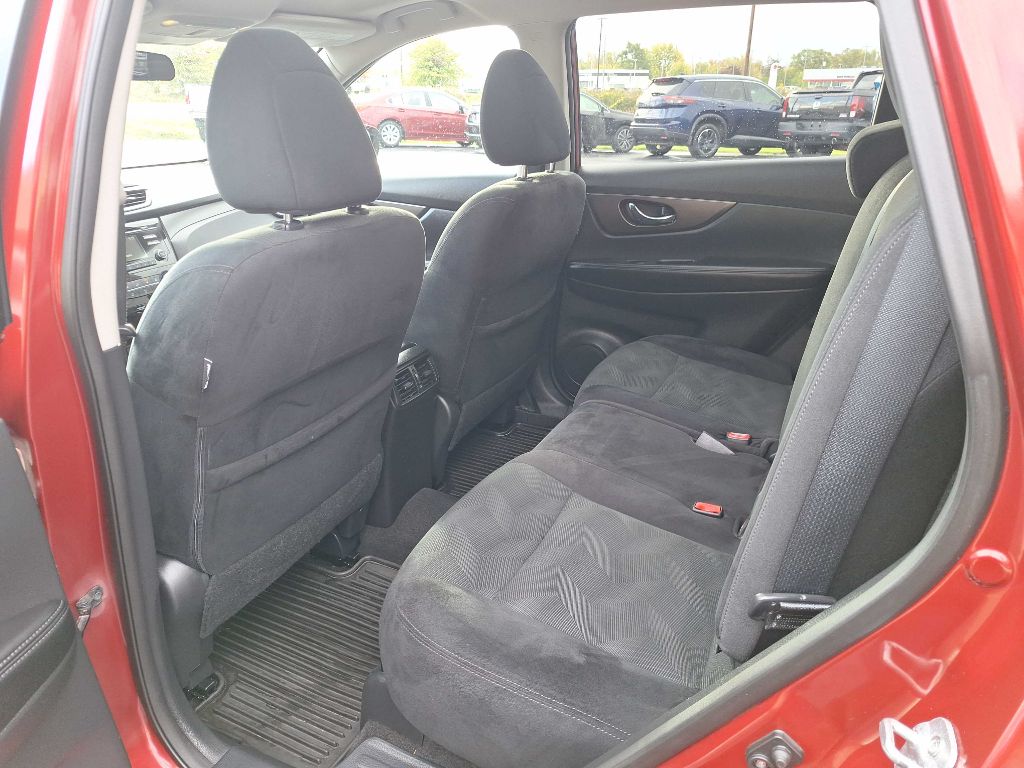 Photo 8 of this NISSAN ROGUE