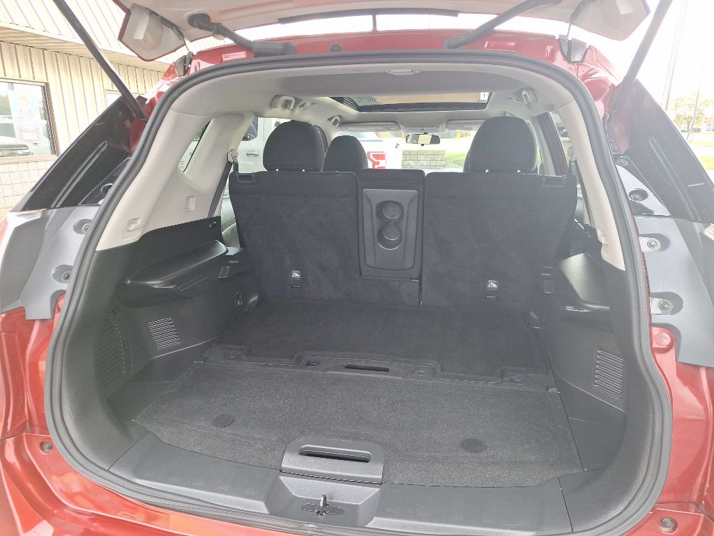 Photo 7 of this NISSAN ROGUE
