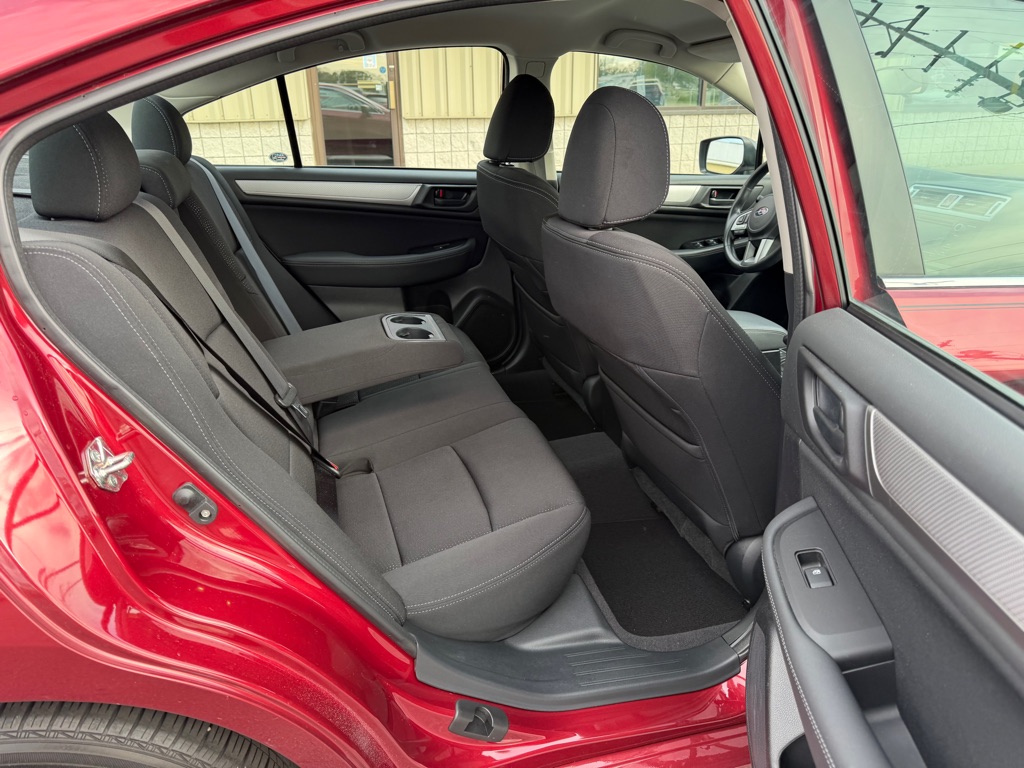 Photo 8 of this SUBARU LEGACY