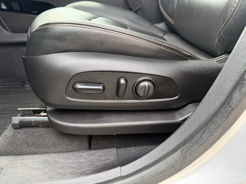 Photo 18 of this GMC TERRAIN