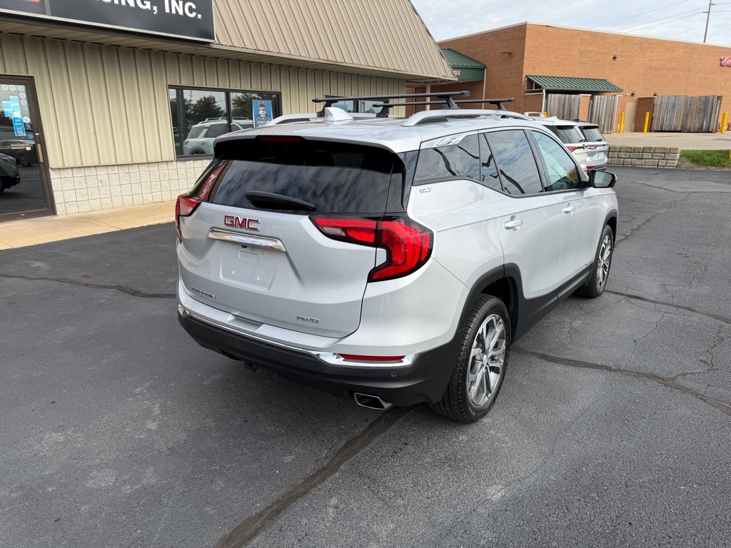 Photo 6 of this GMC TERRAIN