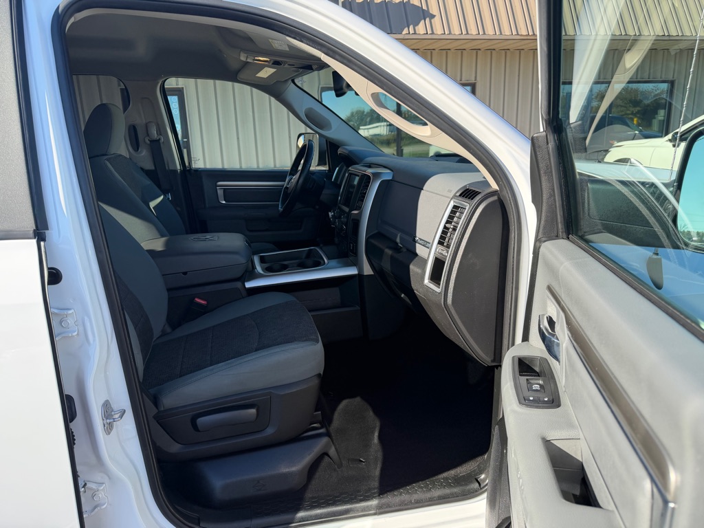 Photo 8 of this RAM 1500