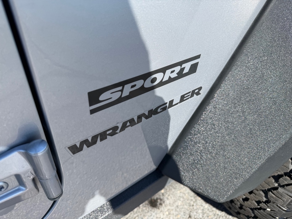 Photo 7 of this JEEP WRANGLER
