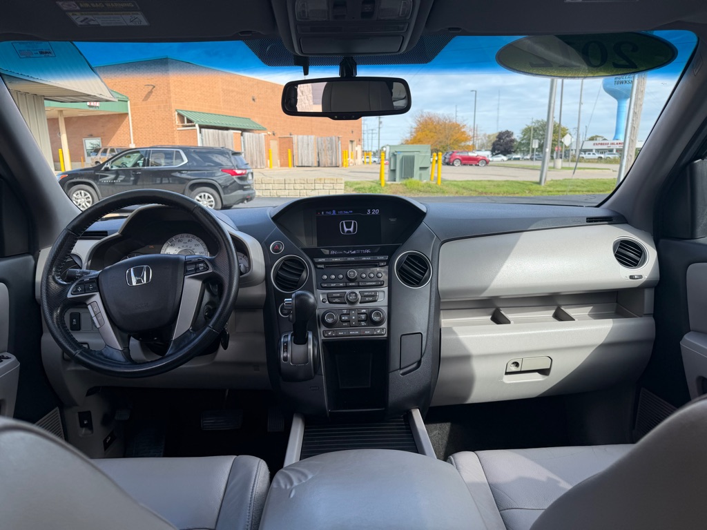 Photo 19 of this HONDA PILOT