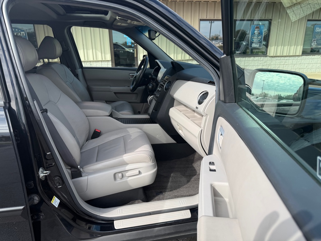 Photo 7 of this HONDA PILOT