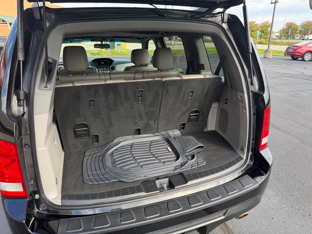 Photo 13 of this HONDA PILOT