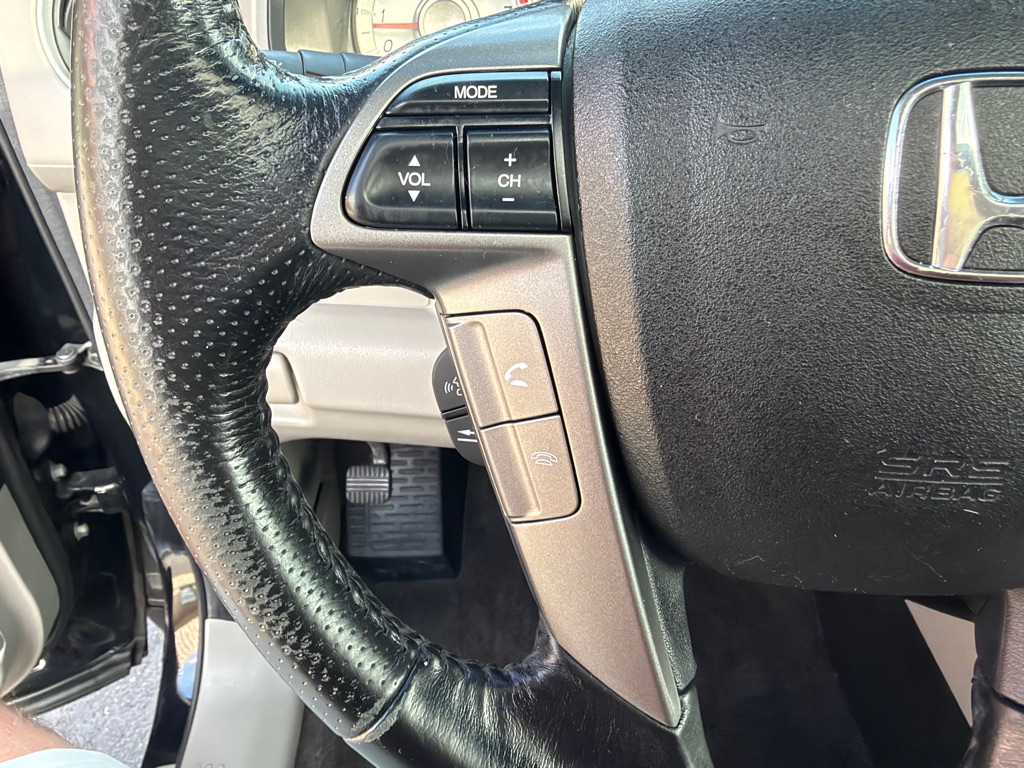 Photo 25 of this HONDA PILOT