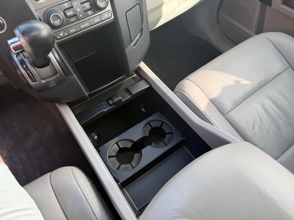 Photo 31 of this HONDA PILOT