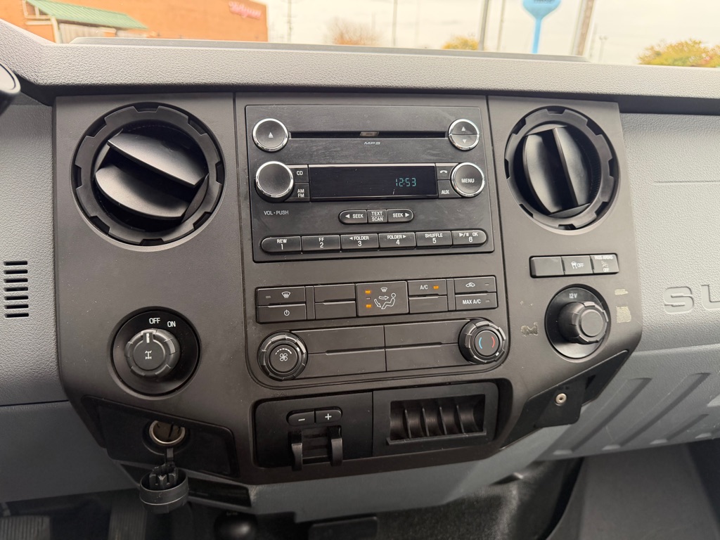 Photo 18 of this FORD F250