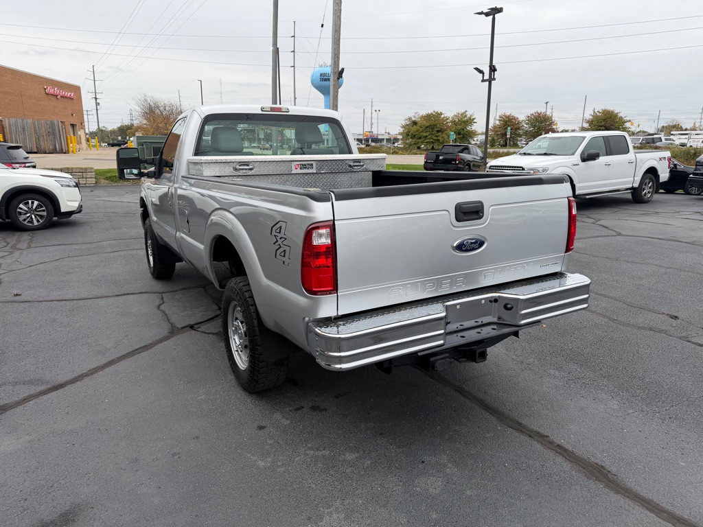 Photo 6 of this FORD F250