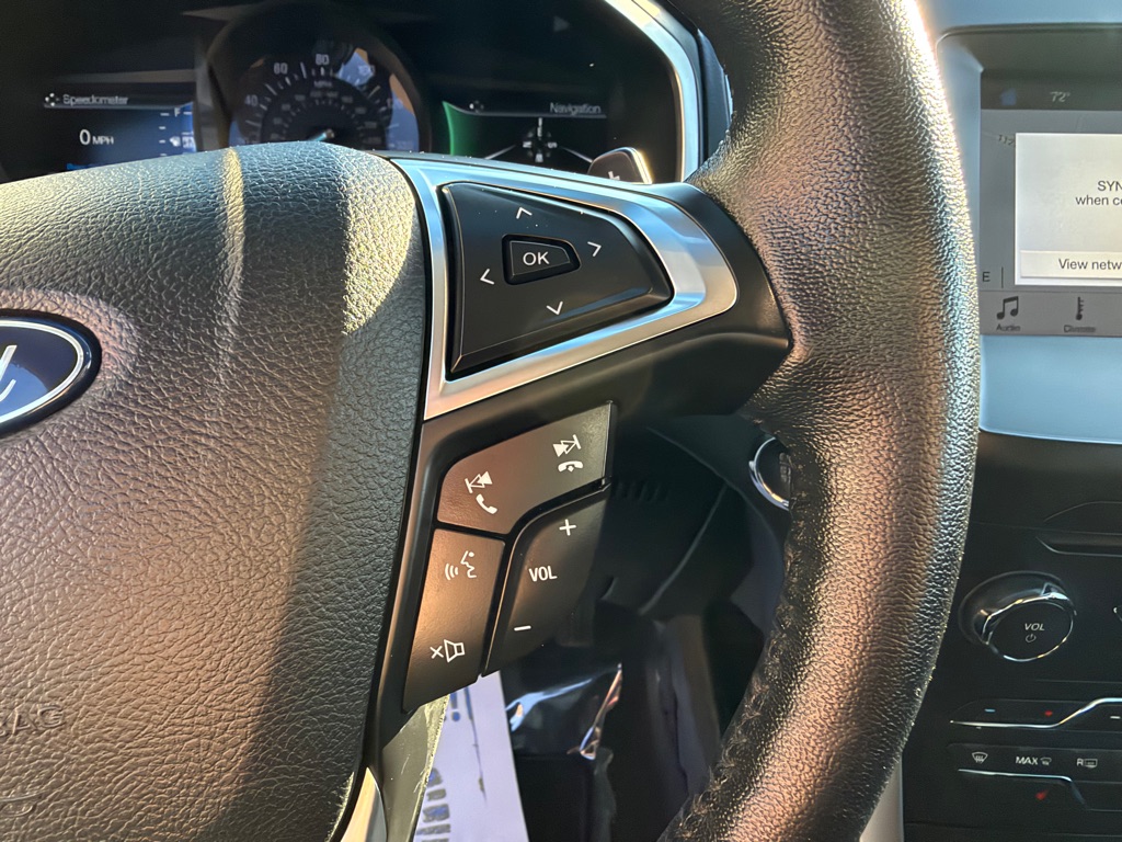 Photo 19 of this FORD EDGE