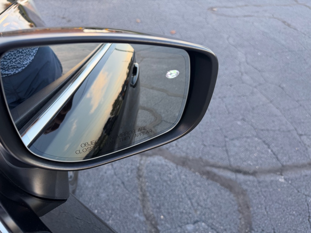 Photo 7 of this SUBARU LEGACY