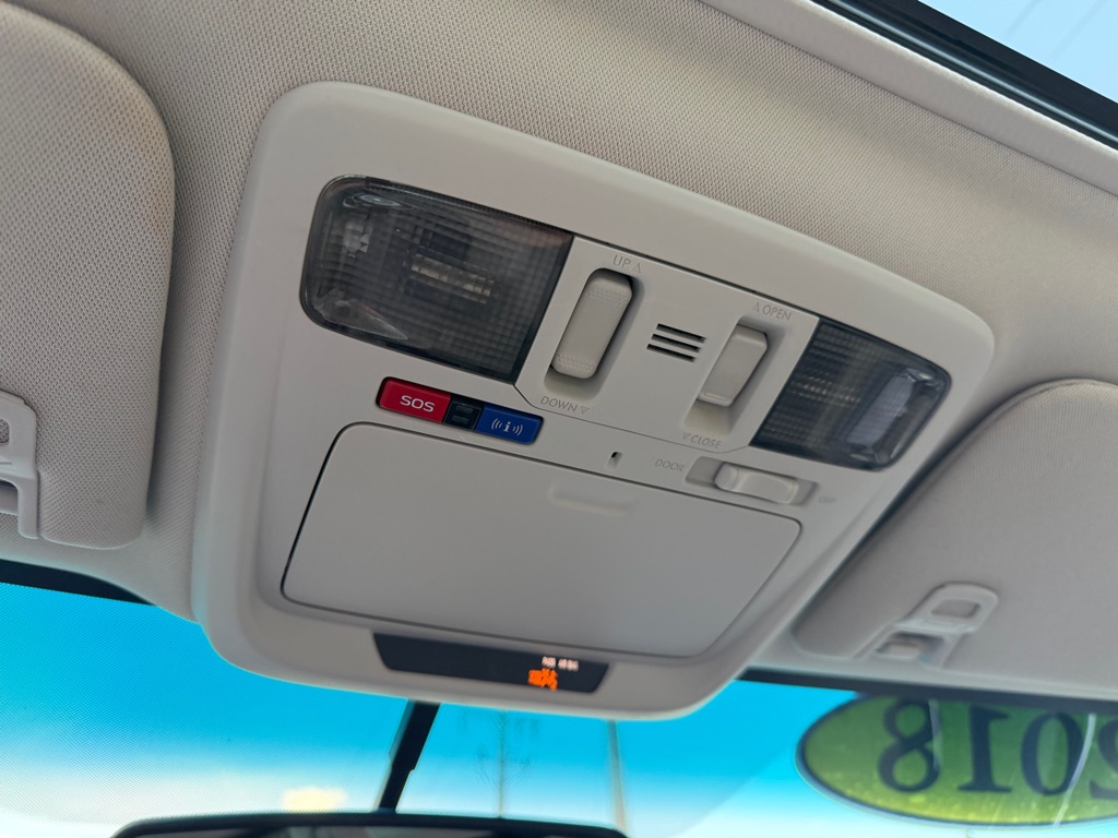 Photo 26 of this SUBARU LEGACY