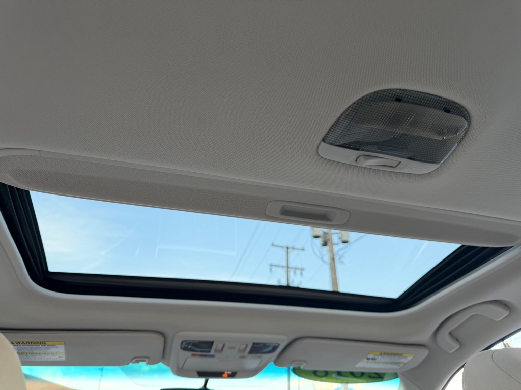 Photo 13 of this SUBARU LEGACY