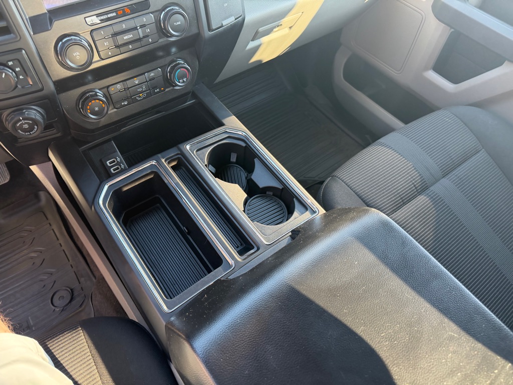 Photo 23 of this FORD F150