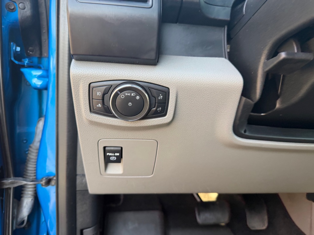 Photo 19 of this FORD F150