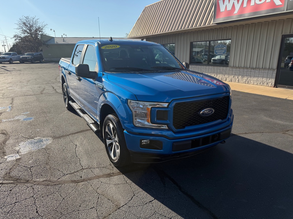 Photo 2 of this FORD F150