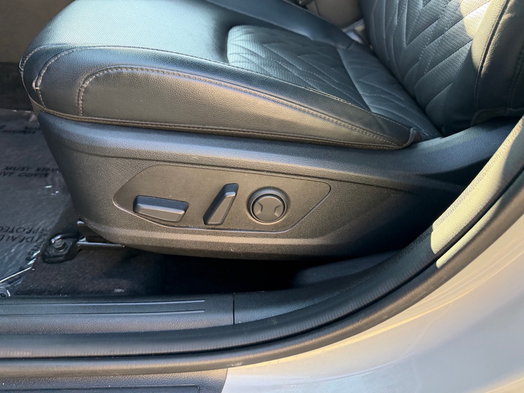 Photo 15 of this KIA SPORTAGE