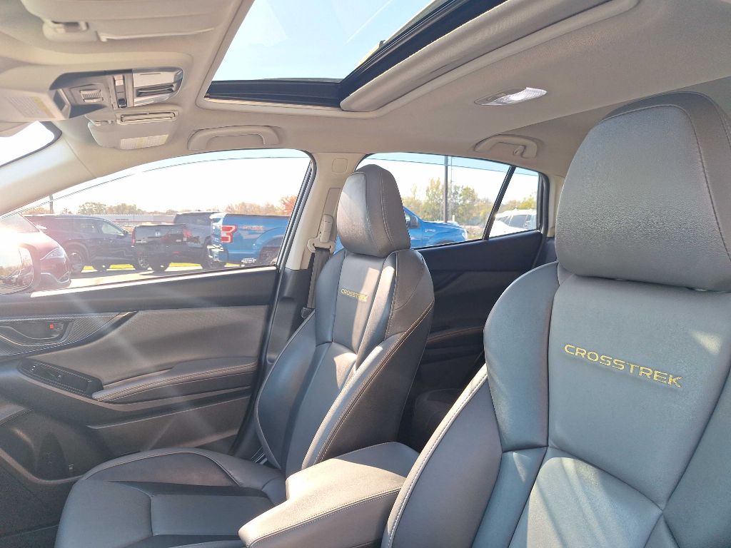 Photo 13 of this SUBARU CROSSTREK