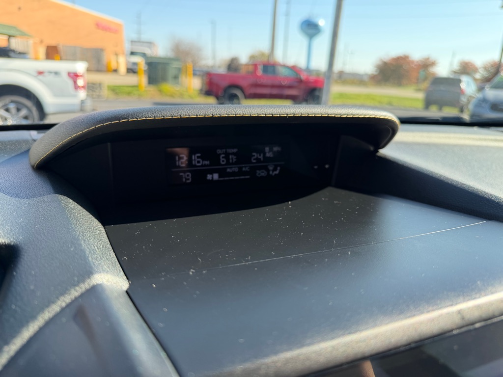Photo 39 of this SUBARU CROSSTREK