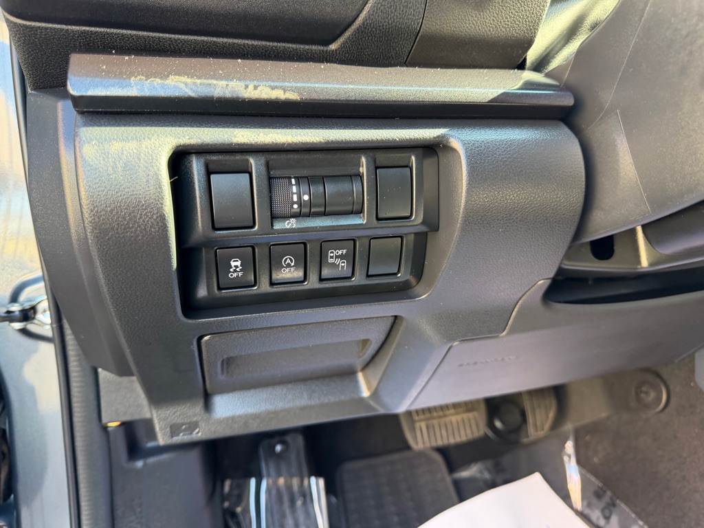 Photo 38 of this SUBARU CROSSTREK