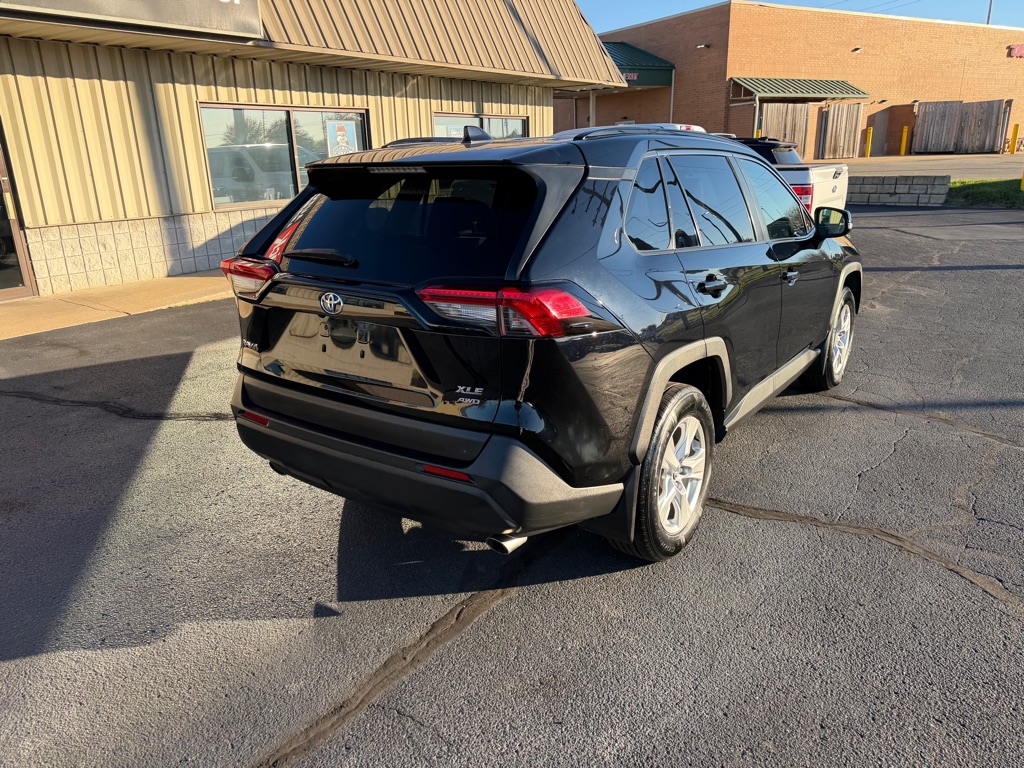 Photo 6 of this TOYOTA RAV4