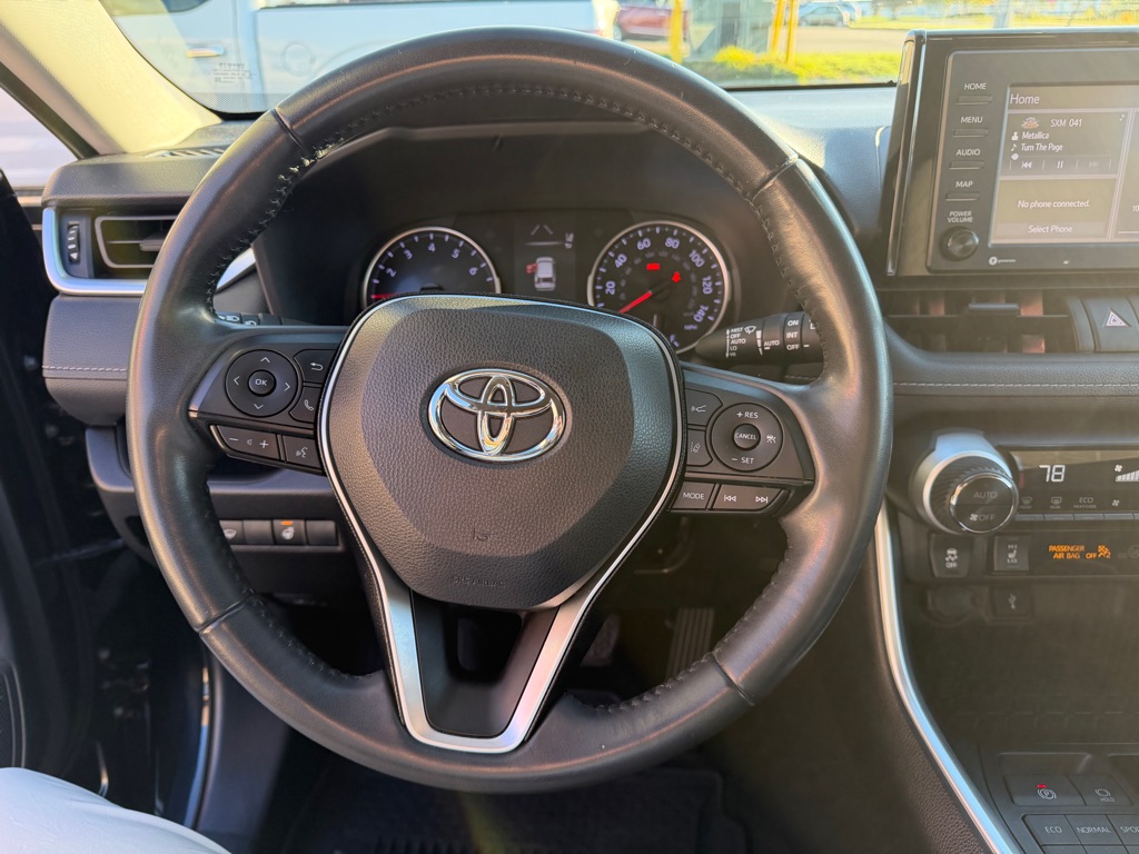Photo 17 of this TOYOTA RAV4
