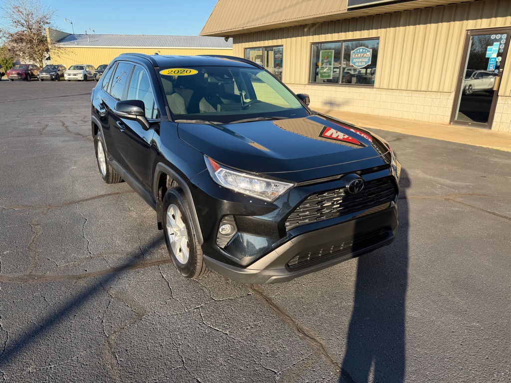 Photo 2 of this TOYOTA RAV4