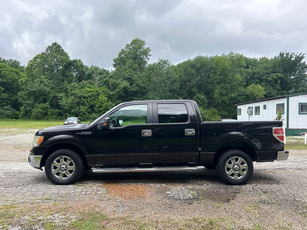 View vehicle photo 5