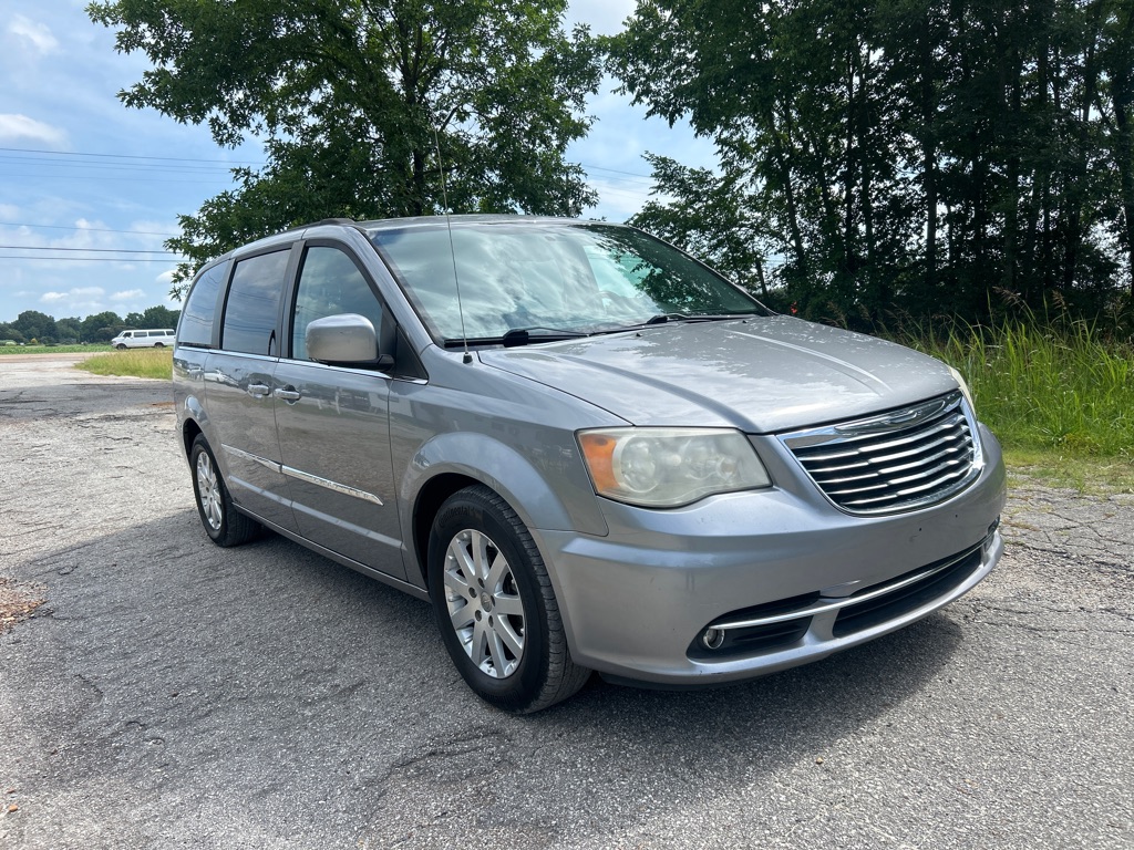 2014 Chrysler Town & Country Touring FWD