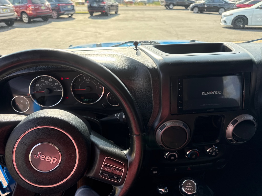 Photo 13 of this JEEP WRANGLER
