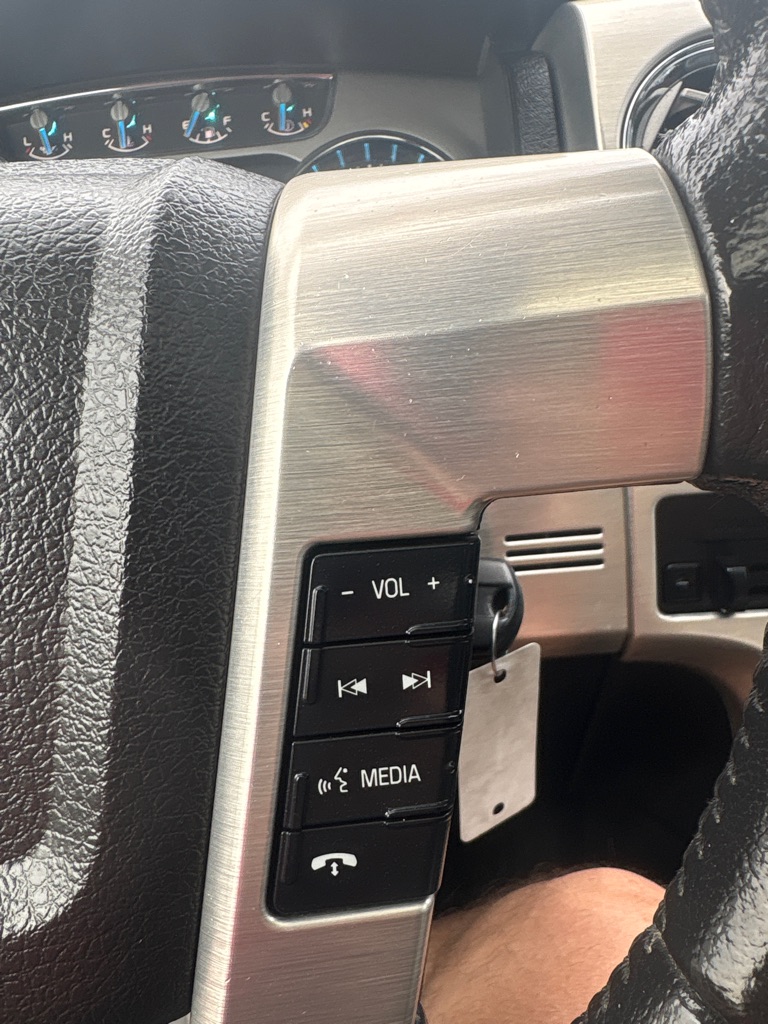 Photo 19 of this FORD F150
