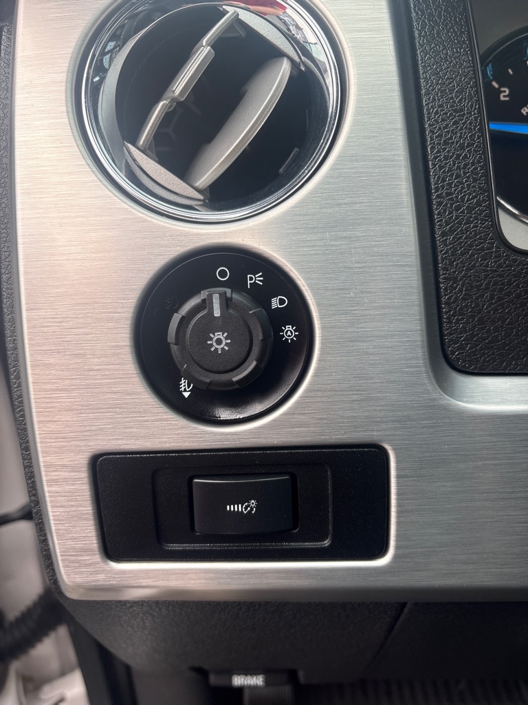 Photo 16 of this FORD F150