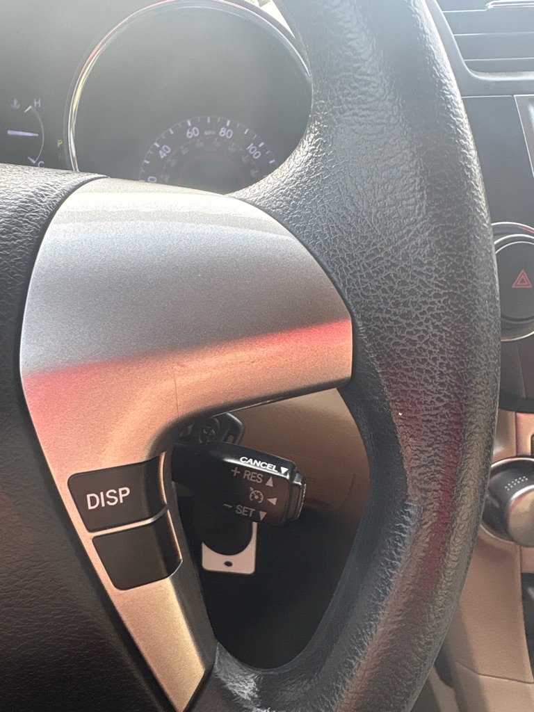 Photo 18 of this TOYOTA HIGHLANDER
