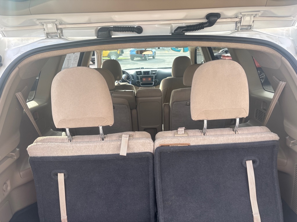 Photo 11 of this TOYOTA HIGHLANDER
