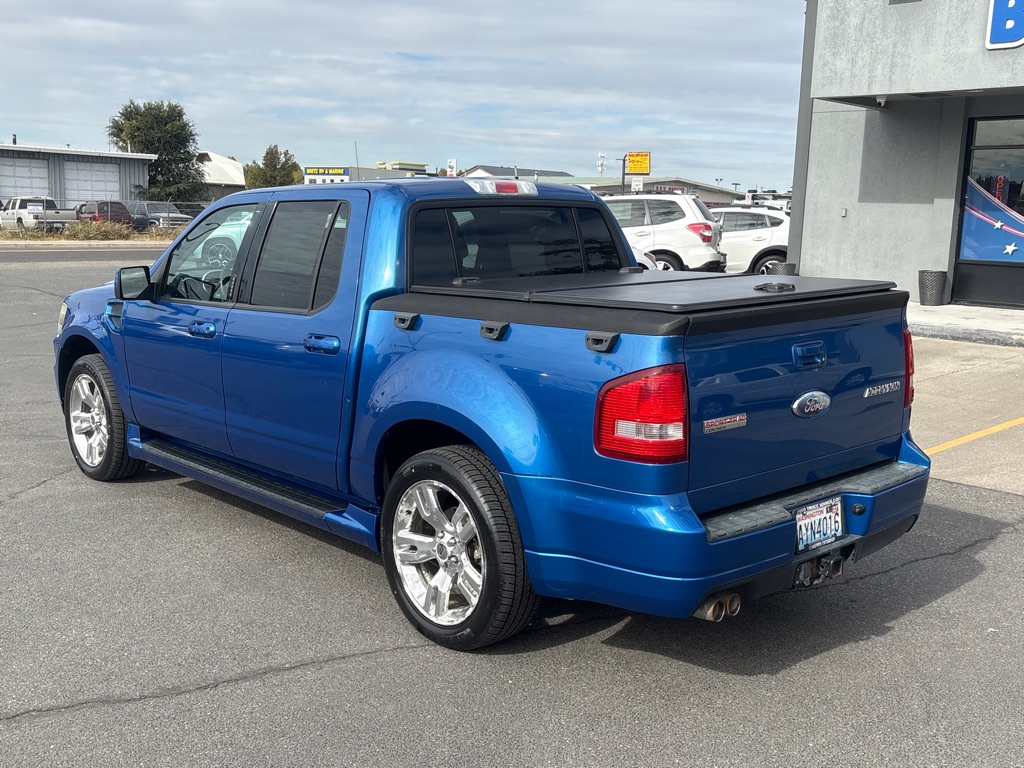 Photo 3 of this FORD EXPLORER SPORT