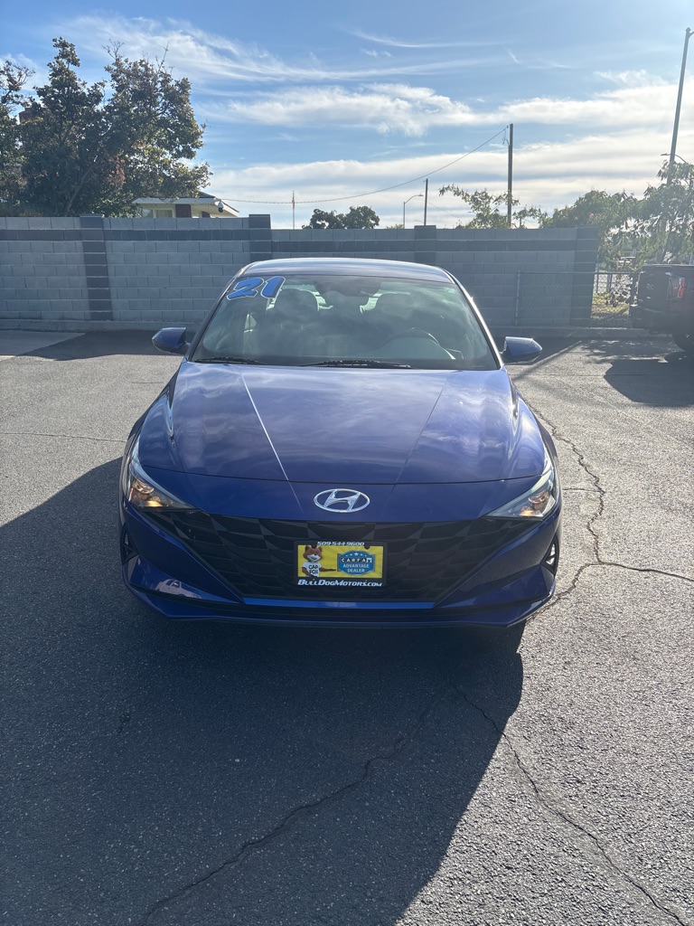 Photo 4 of this HYUNDAI ELANTRA